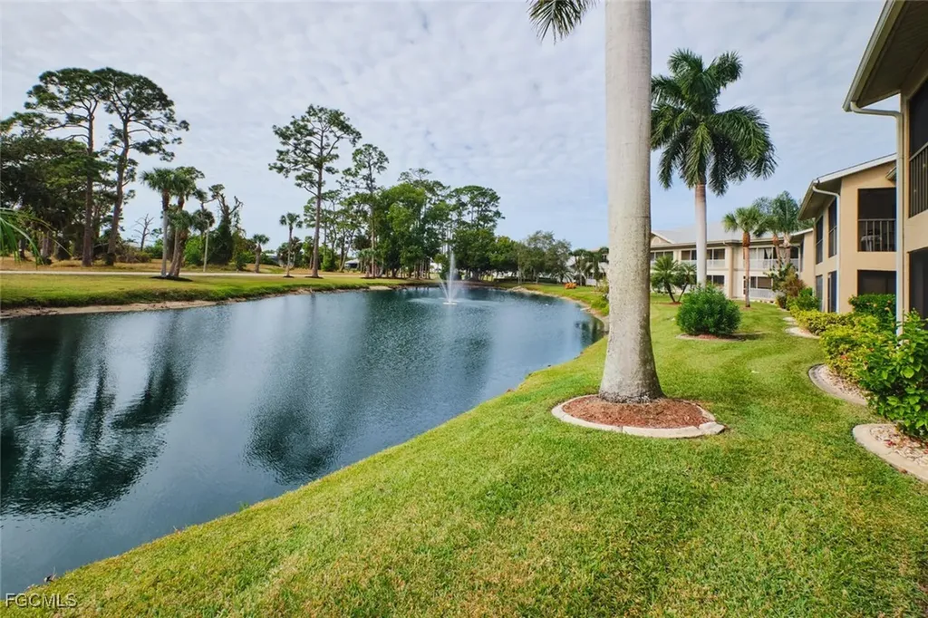 15370 Transit Court North Fort Myers FL 33917