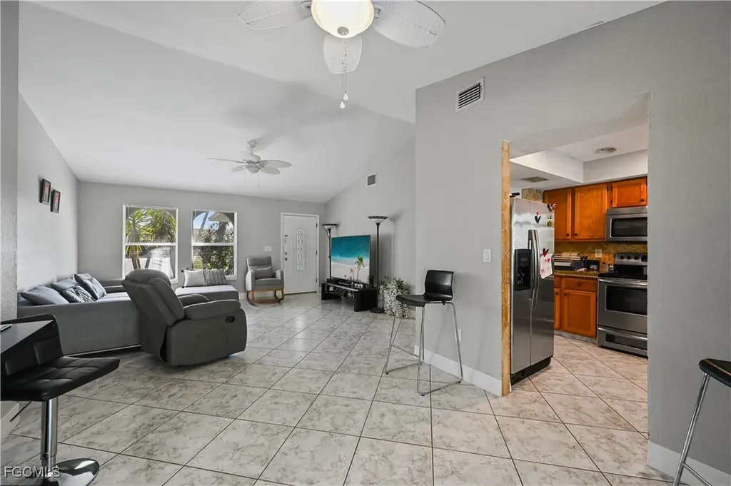 1721 SE 21st Terrace Cape Coral FL 33990