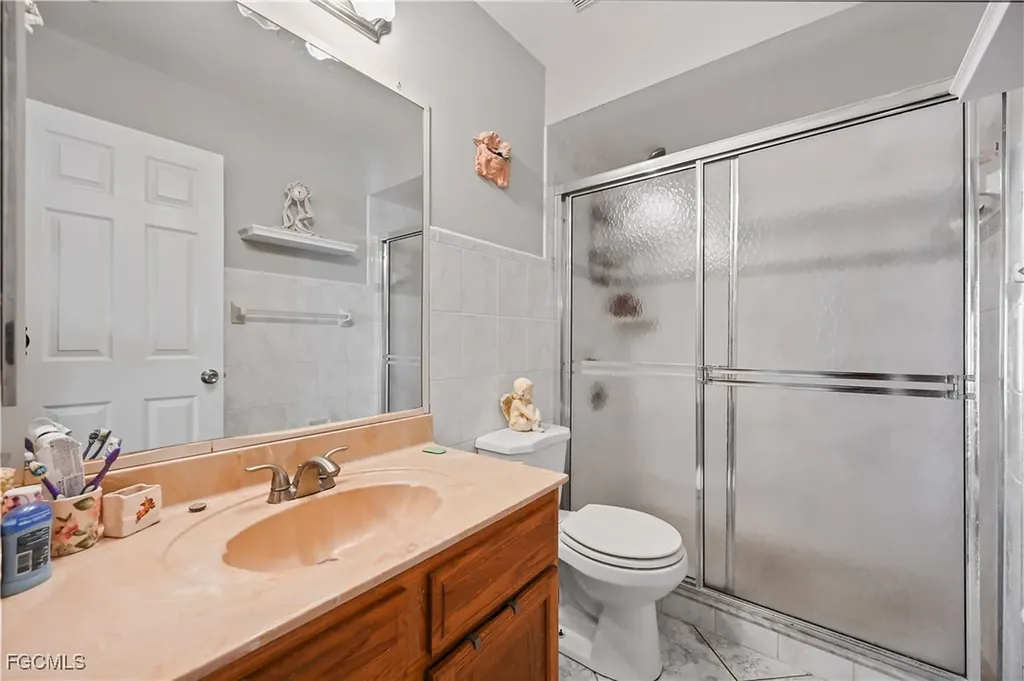 1721 SE 21st Terrace Cape Coral FL 33990