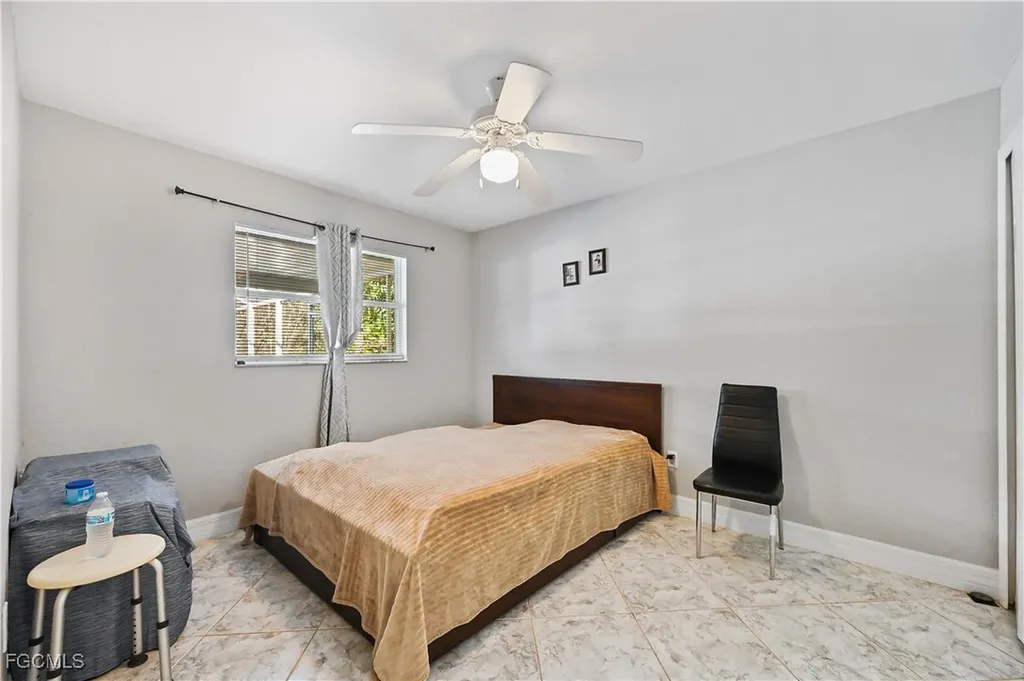 1721 SE 21st Terrace Cape Coral FL 33990