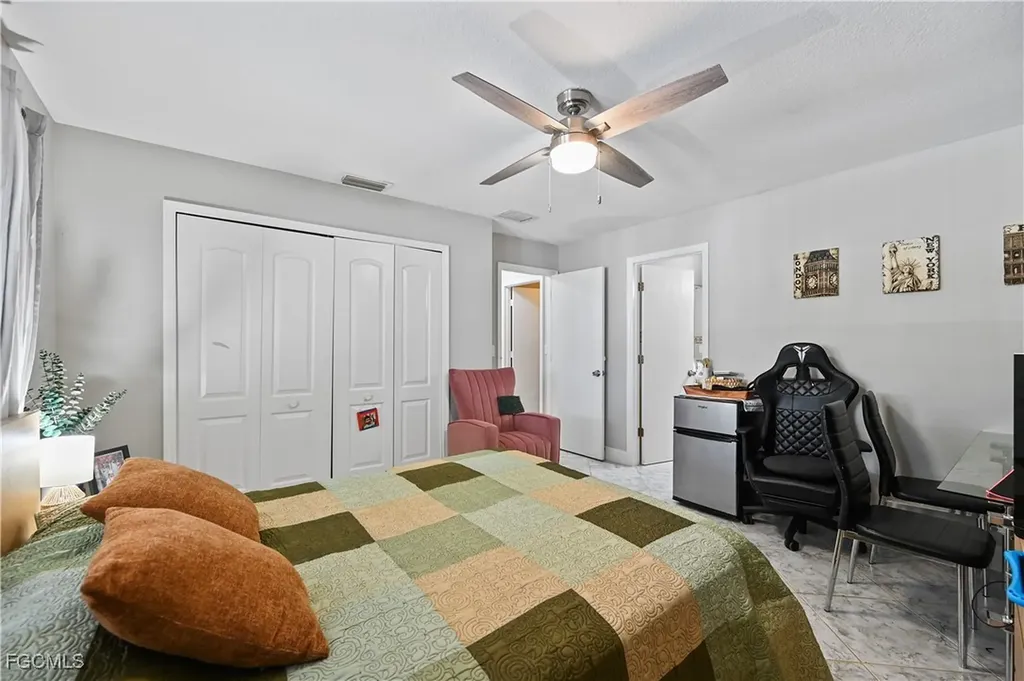 1721 SE 21st Terrace Cape Coral FL 33990