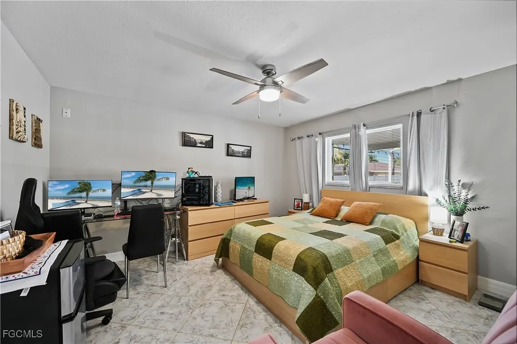 1721 SE 21st Terrace Cape Coral FL 33990