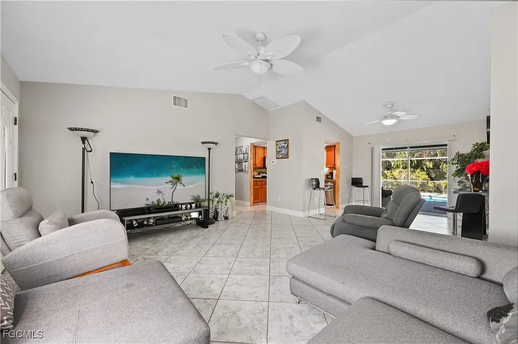 1721 SE 21st Terrace Cape Coral FL 33990