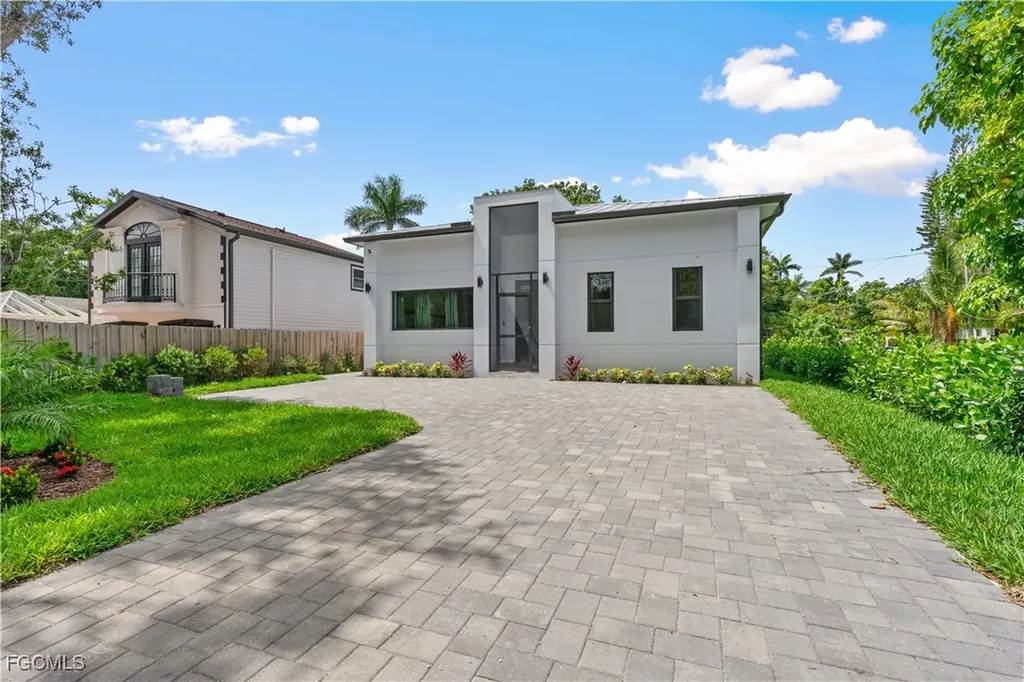 10186 Carolina Street Bonita Springs FL 34135