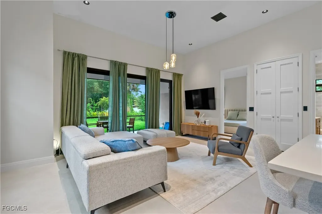 10186 Carolina Street Bonita Springs FL 34135