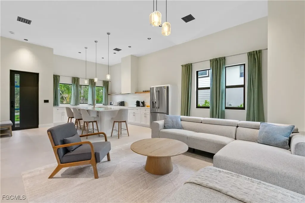 10186 Carolina Street Bonita Springs FL 34135