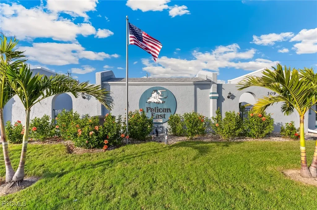 309 Cape Coral Parkway W Cape Coral FL 33914