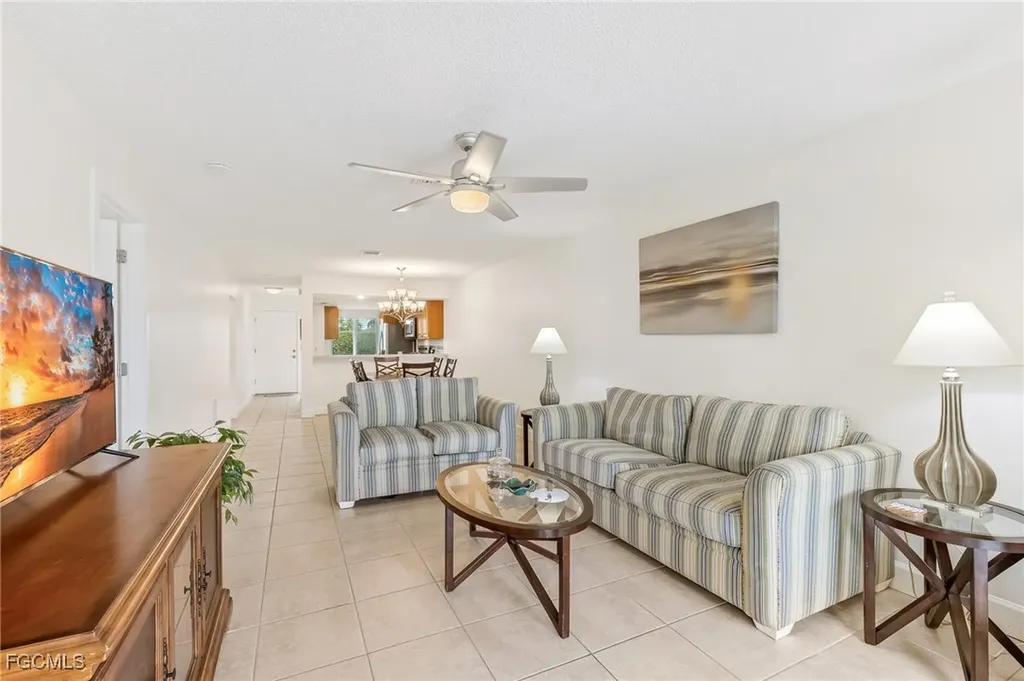 309 Cape Coral Parkway W Cape Coral FL 33914