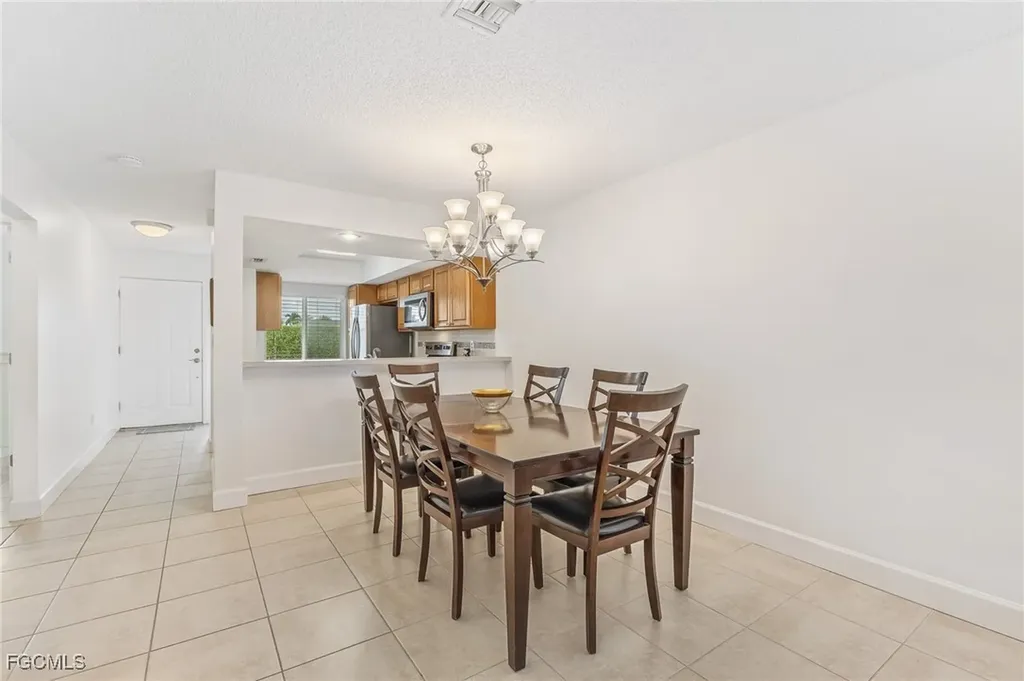 309 Cape Coral Parkway W Cape Coral FL 33914