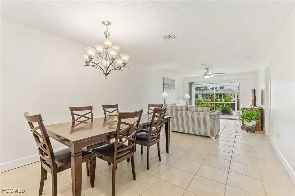 309 Cape Coral Parkway W Cape Coral FL 33914