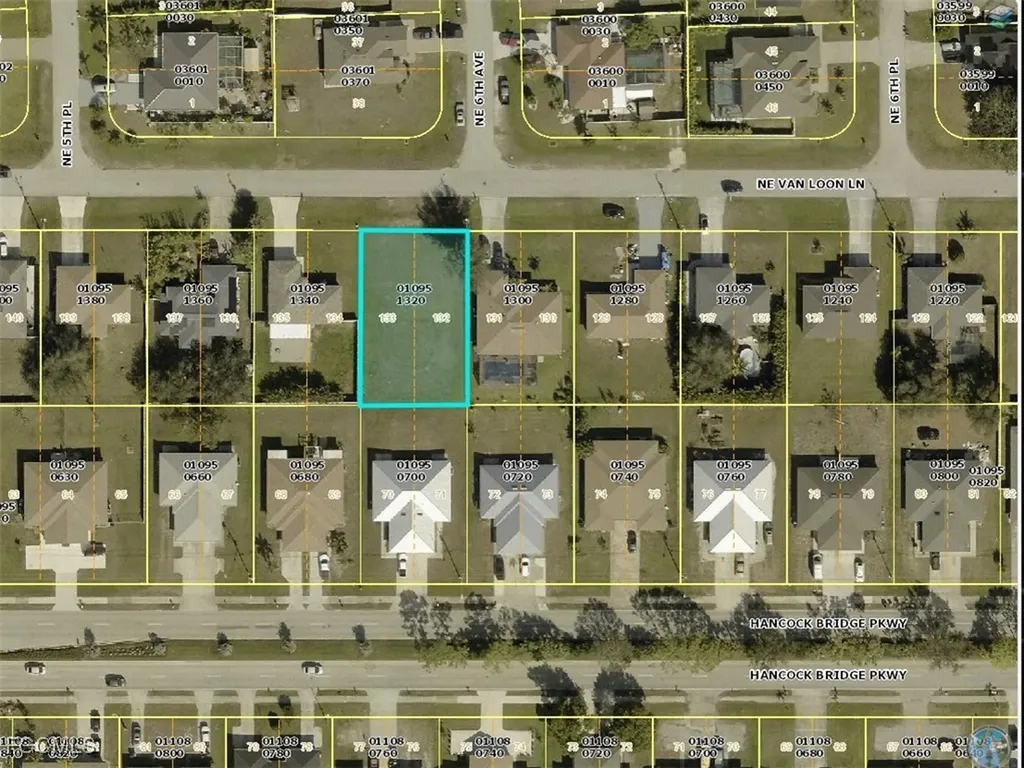 526 NE Van Loon Lane Cape Coral FL 33909