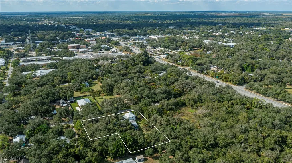 105 S Oak Street Labelle FL 33935
