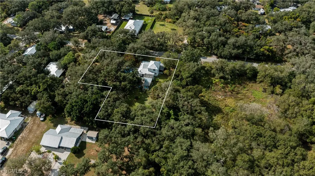 105 S Oak Street Labelle FL 33935