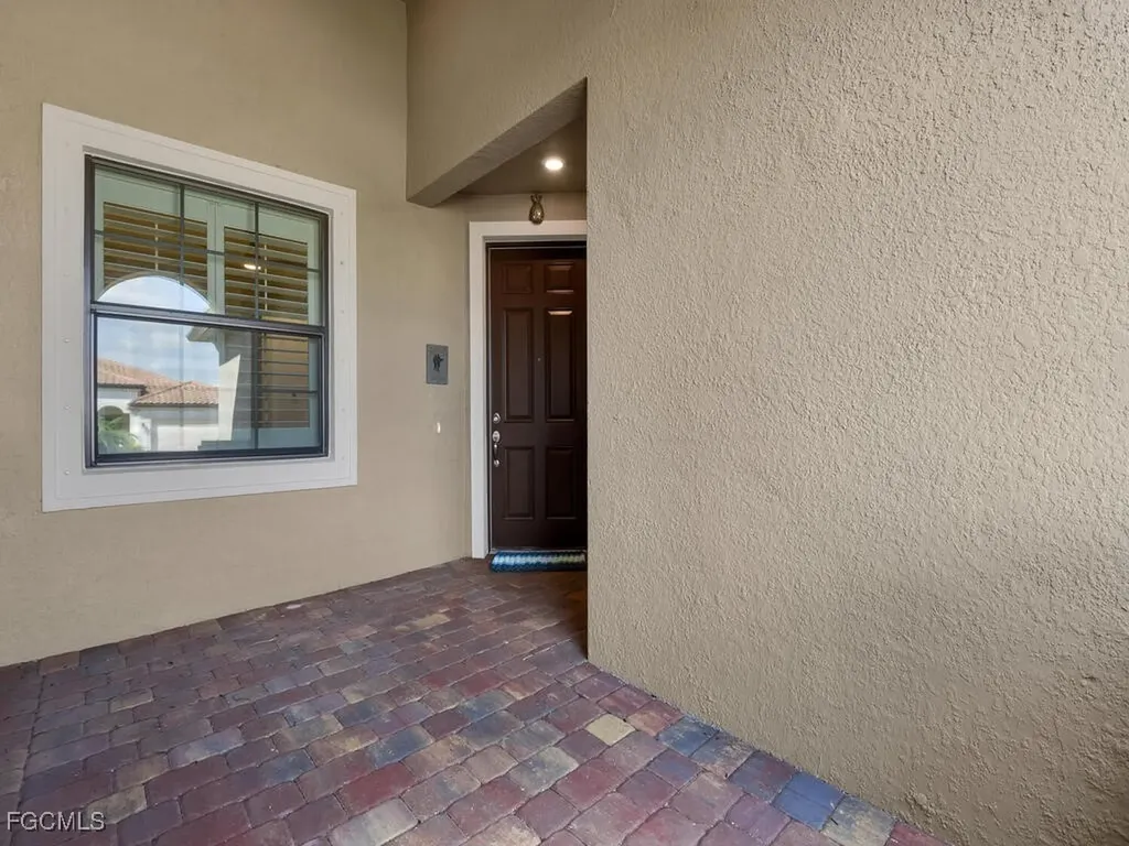17300 Corsini Drive Fort Myers FL 33913