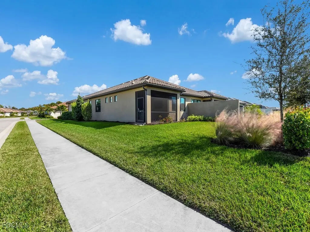 17300 Corsini Drive Fort Myers FL 33913