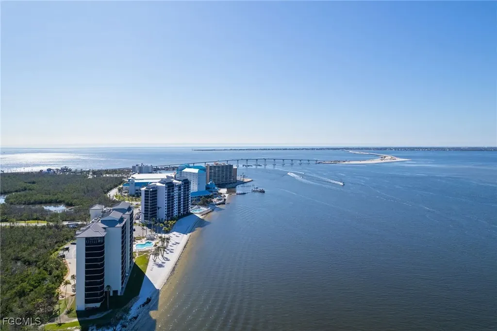 17080 Harbour Point Drive Fort Myers FL 33908