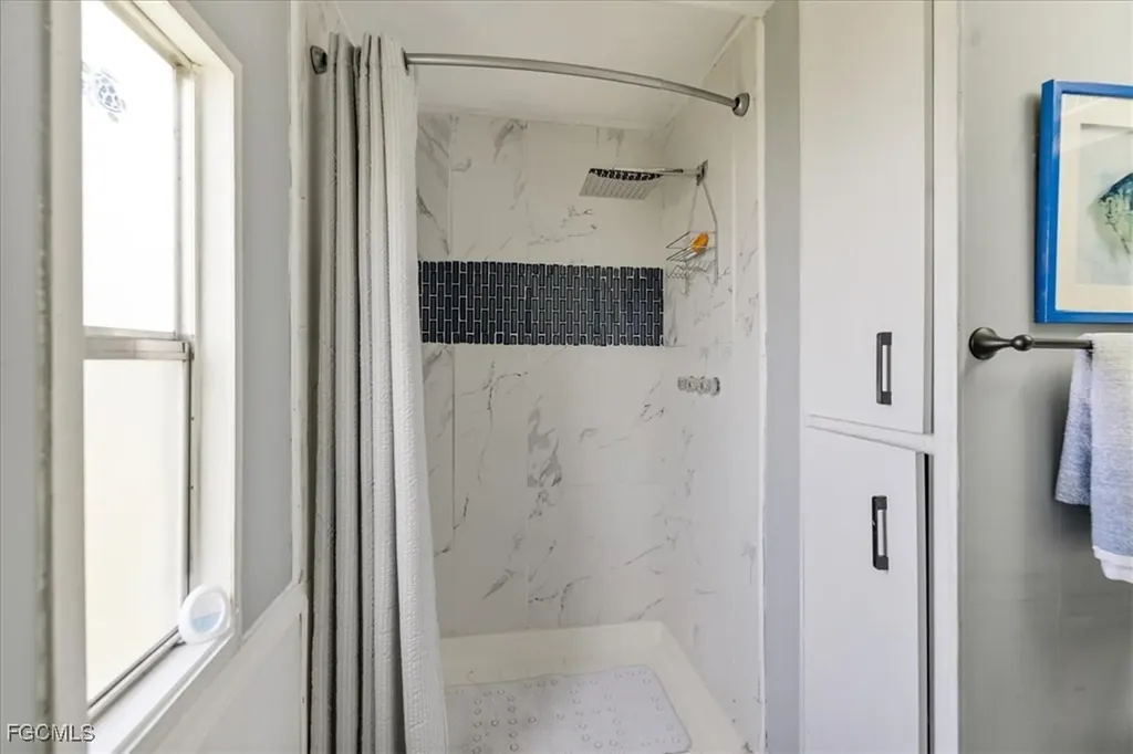 952 Days Lane North Fort Myers FL 33917