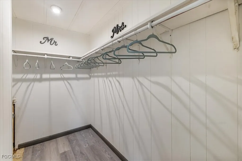 952 Days Lane North Fort Myers FL 33917