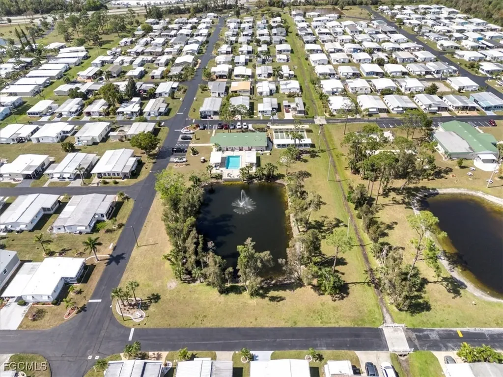 952 Days Lane North Fort Myers FL 33917