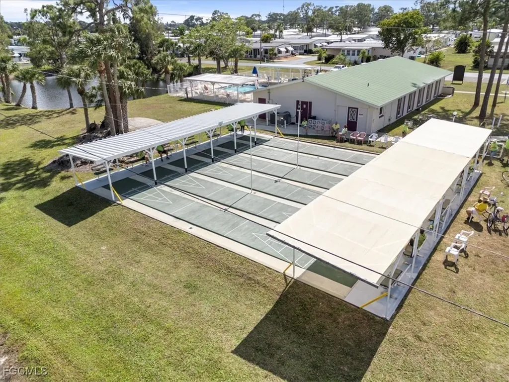 952 Days Lane North Fort Myers FL 33917