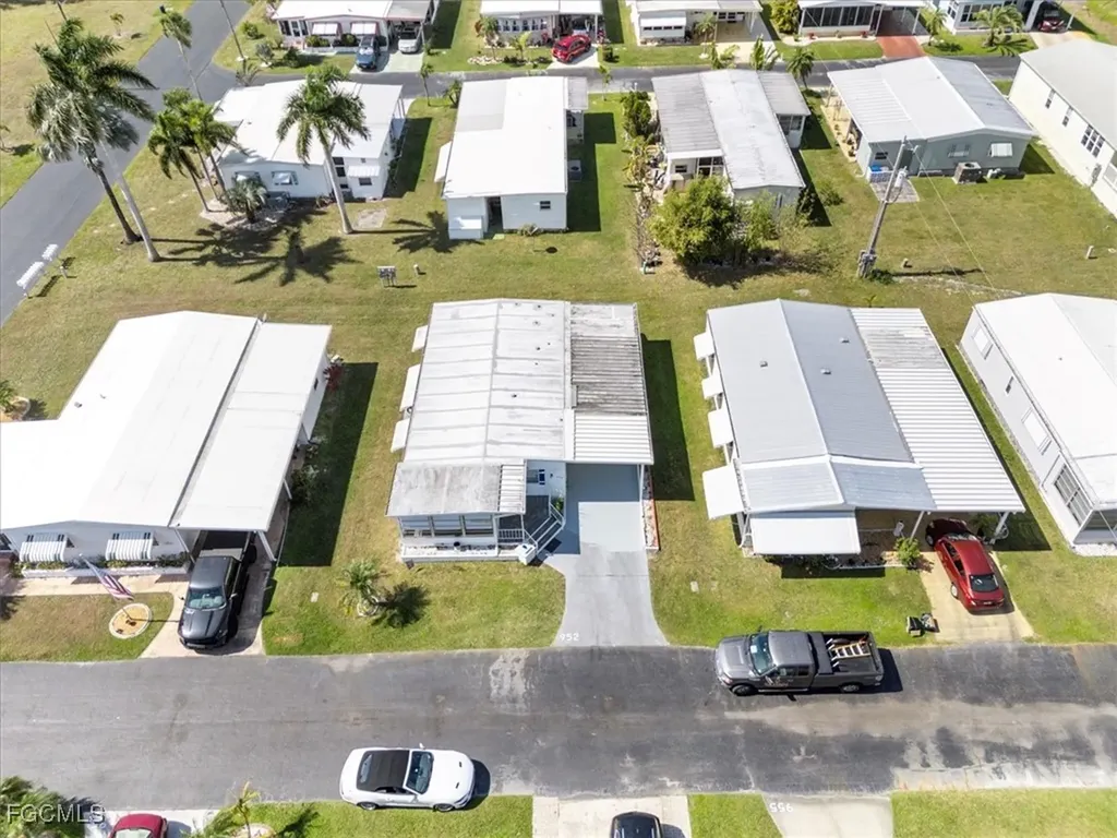 952 Days Lane North Fort Myers FL 33917