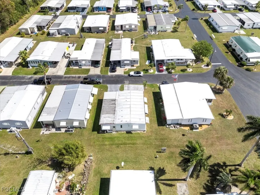 952 Days Lane North Fort Myers FL 33917