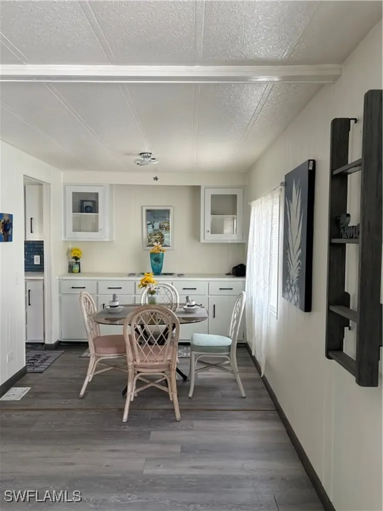 952 Days Lane North Fort Myers FL 33917