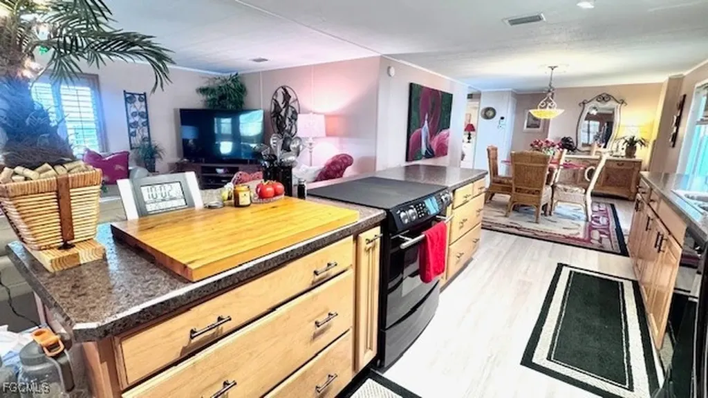 14590 Paul Revere Loop North Fort Myers FL 33917