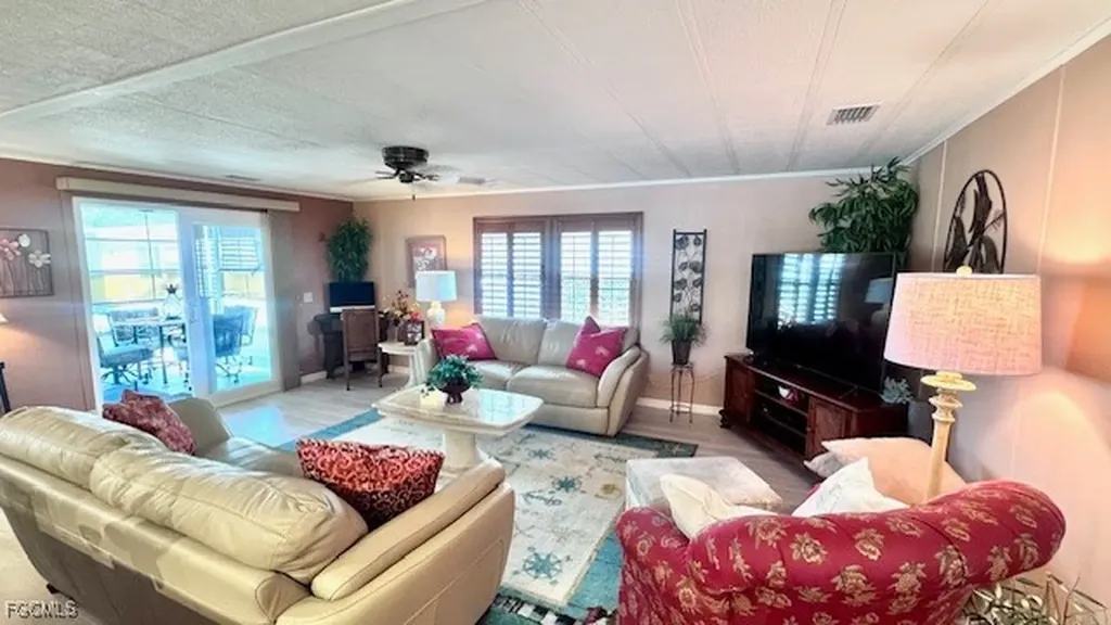 14590 Paul Revere Loop North Fort Myers FL 33917