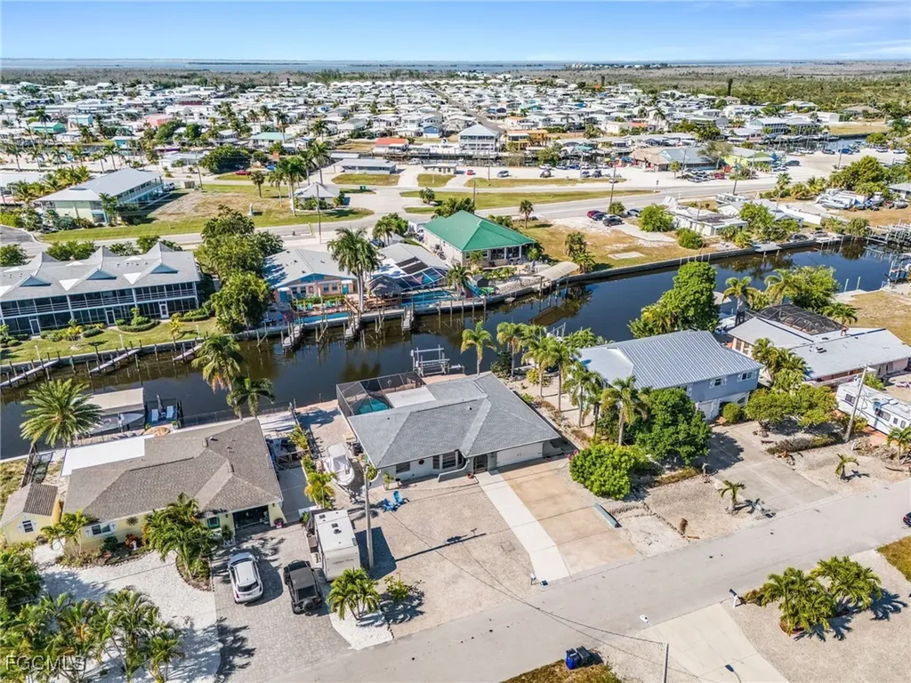 2937 Bracci Drive St. James City FL 33956
