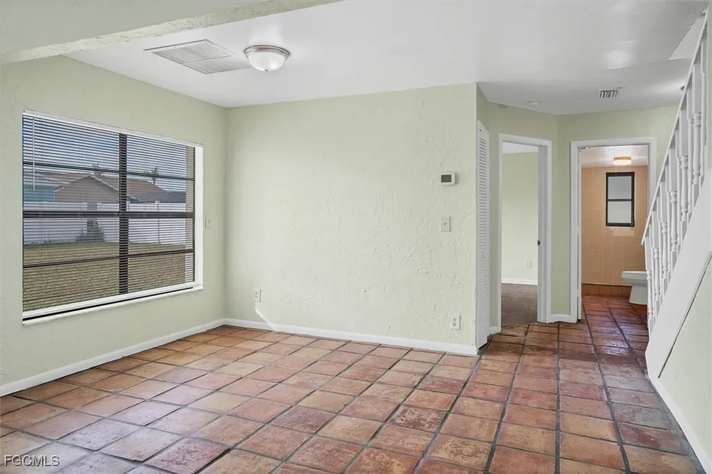 1930 Viscaya Parkway Cape Coral FL 33990