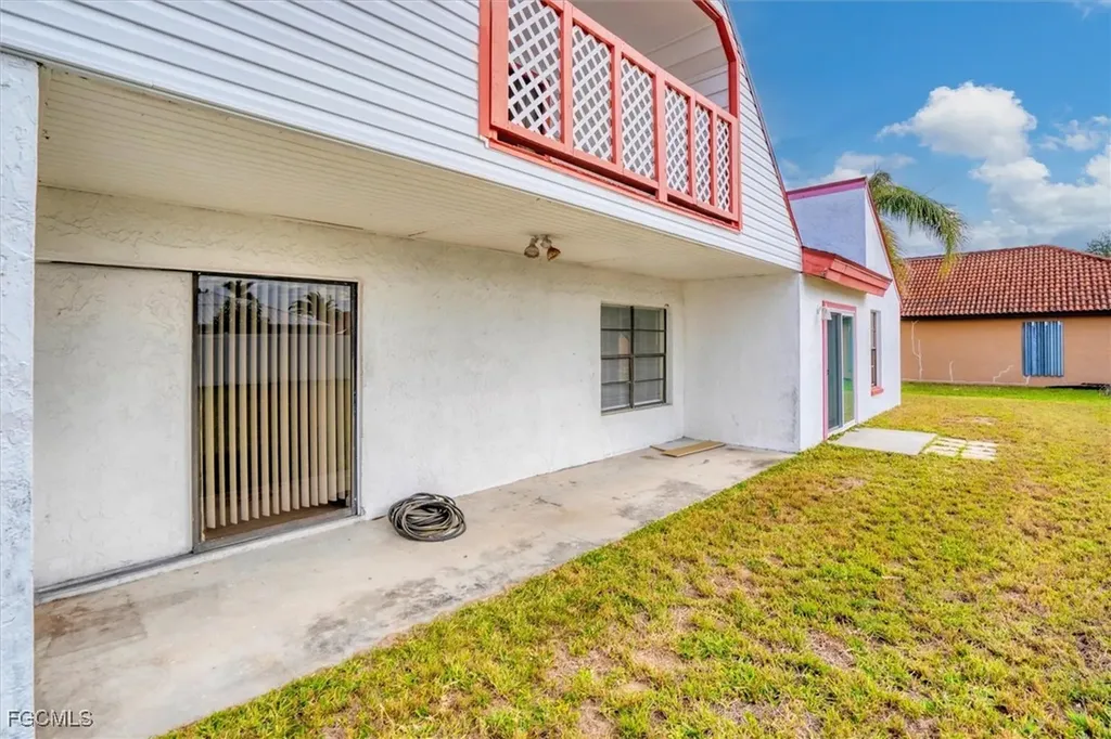 1930 Viscaya Parkway Cape Coral FL 33990