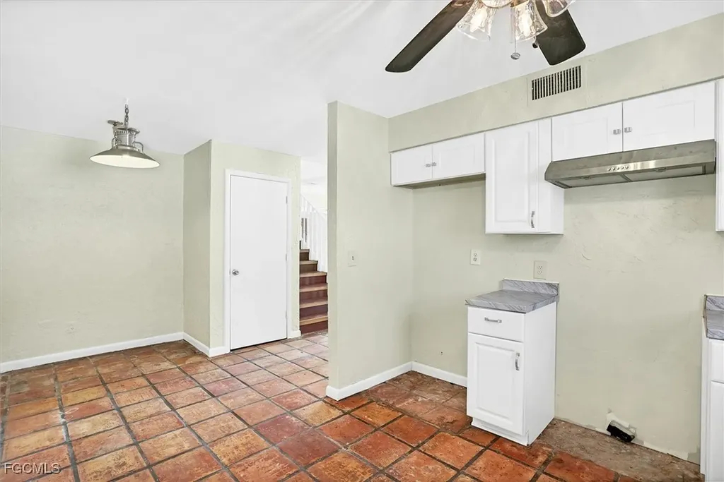 1930 Viscaya Parkway Cape Coral FL 33990