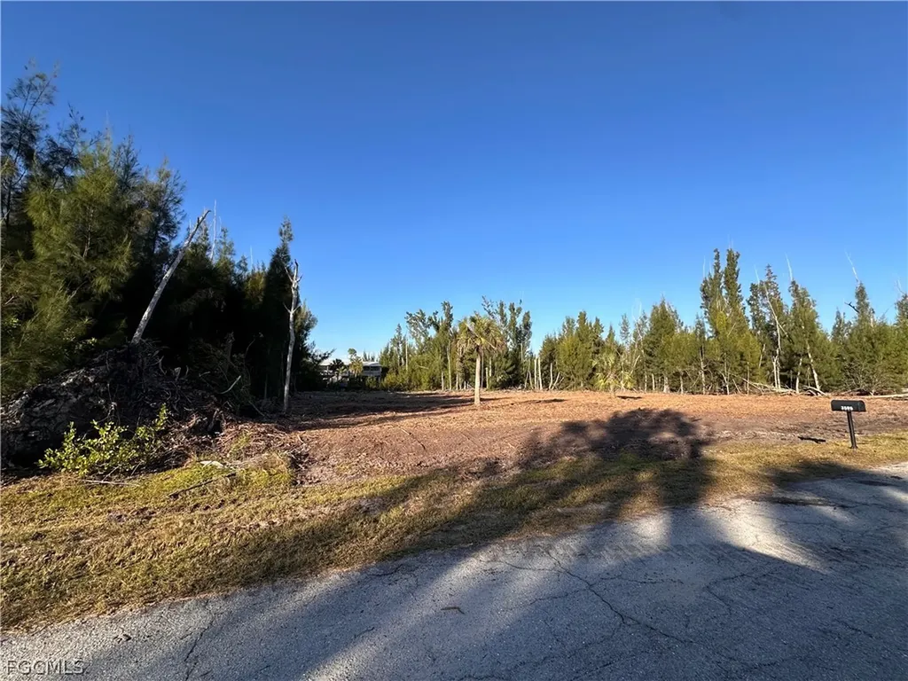 3504 Mango Street St. James City FL 33956