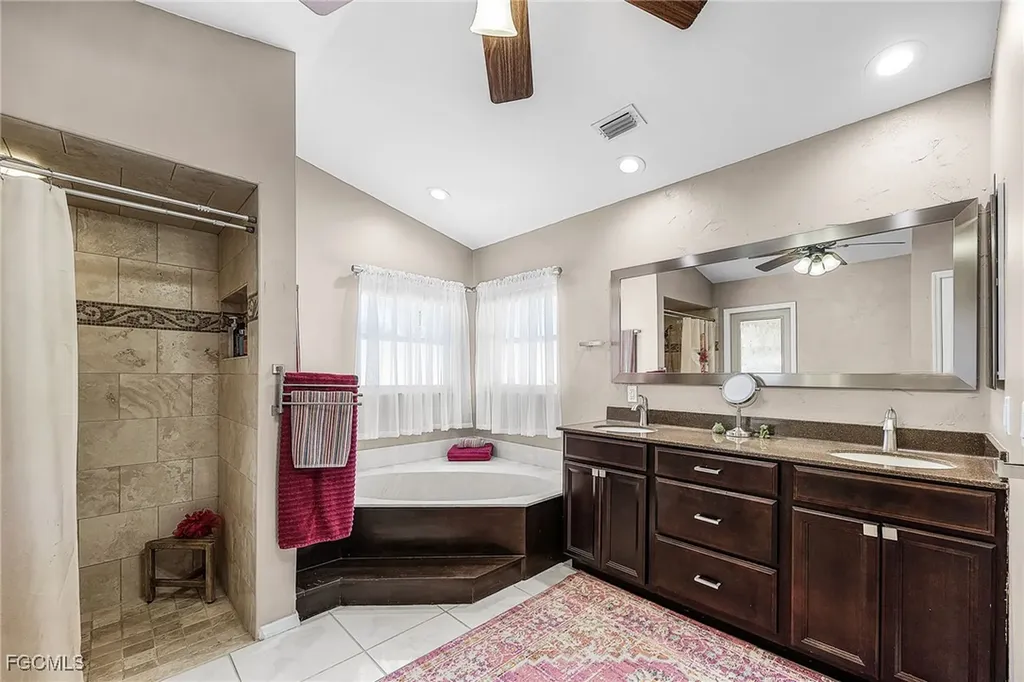 3714 Palm Tree Boulevard Cape Coral FL 33904