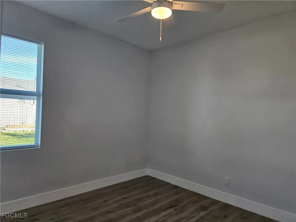 1425 NW 1st Street Cape Coral FL 33993