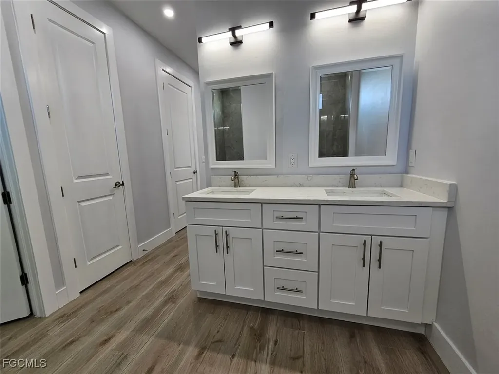 1425 NW 1st Street Cape Coral FL 33993