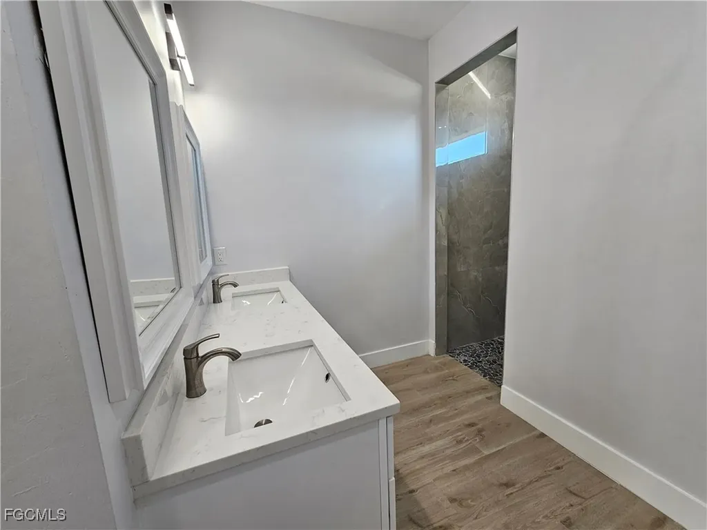 1425 NW 1st Street Cape Coral FL 33993