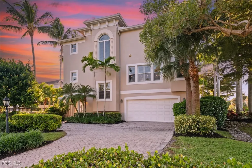 Naples FL, 1104 6TH Street S, Unit 1