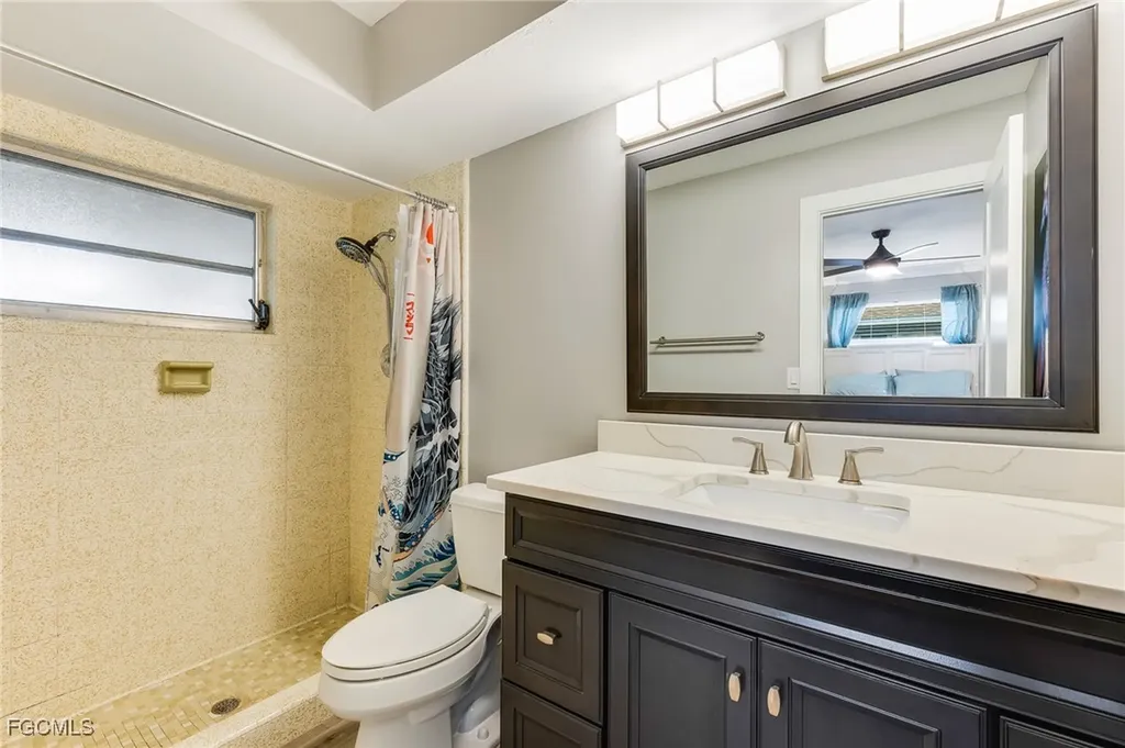 3813 SE 10th Avenue Cape Coral FL 33904