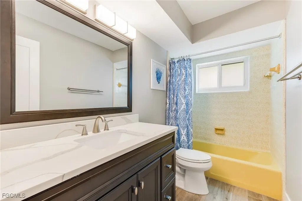 3813 SE 10th Avenue Cape Coral FL 33904