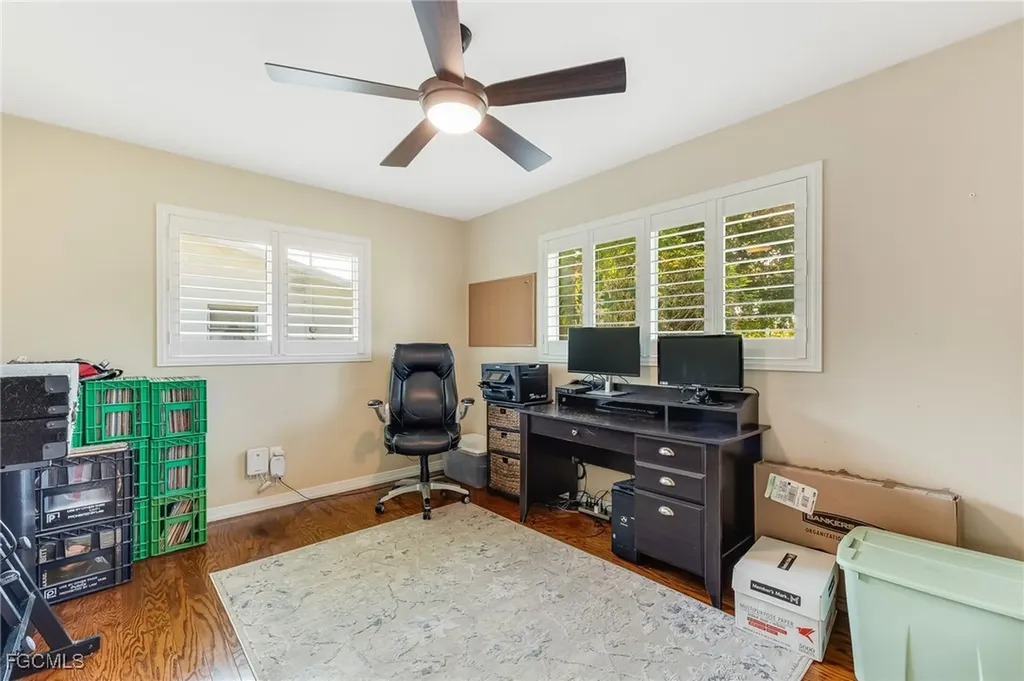3813 SE 10th Avenue Cape Coral FL 33904