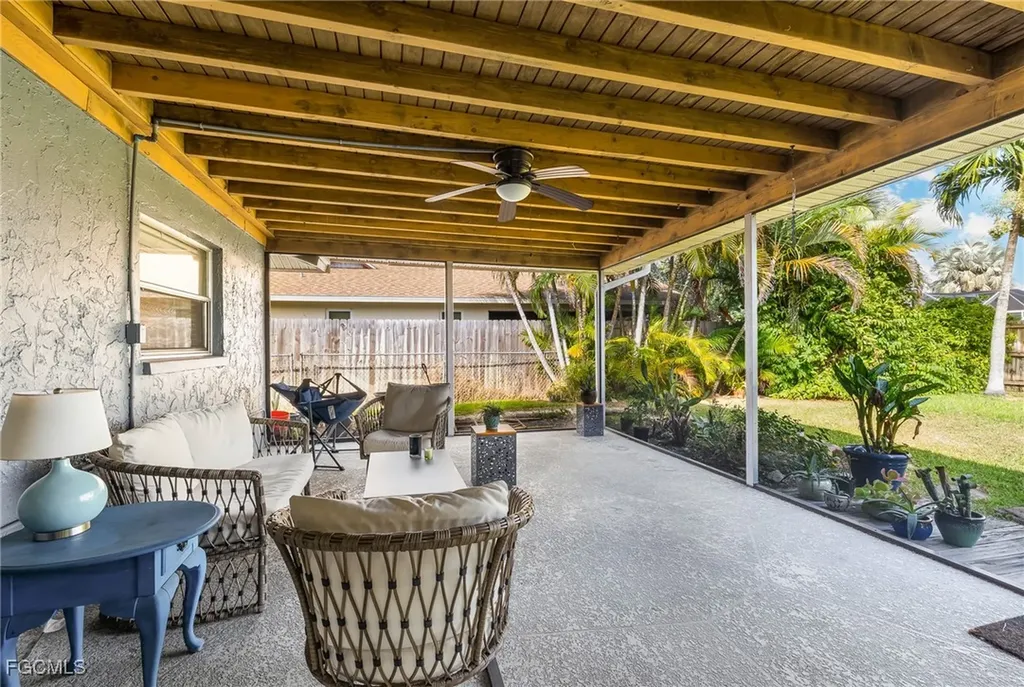 3813 SE 10th Avenue Cape Coral FL 33904