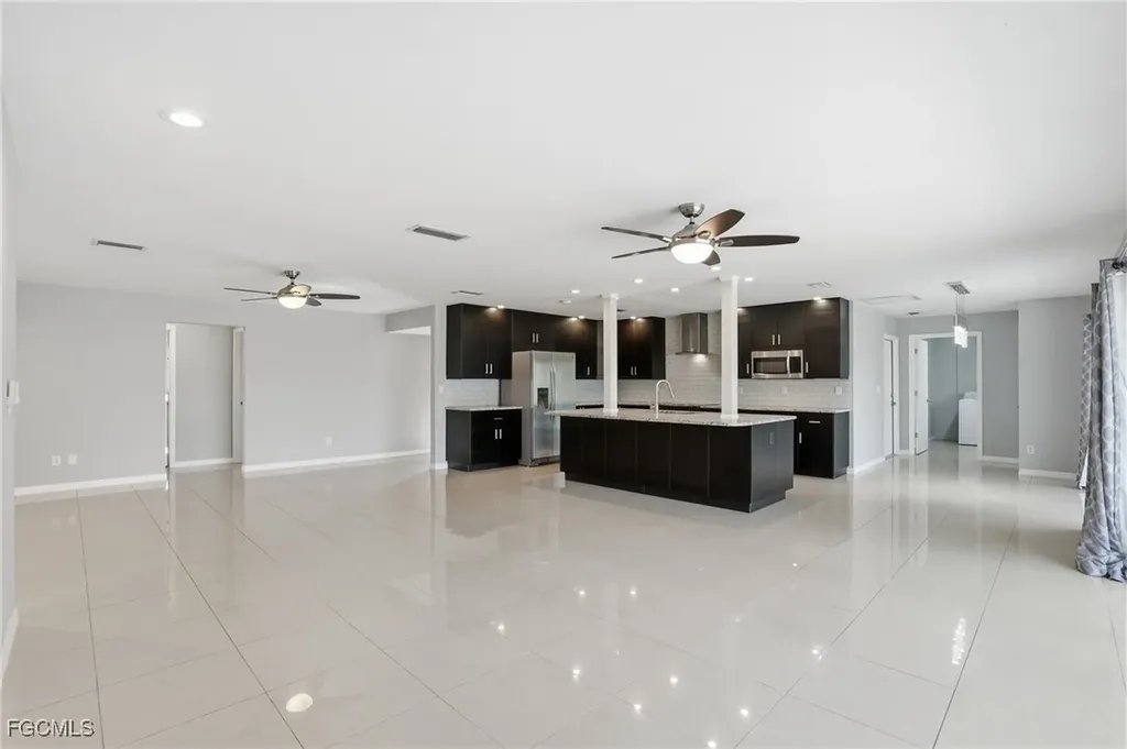 8967 Ellington Street Fort Myers FL 33907