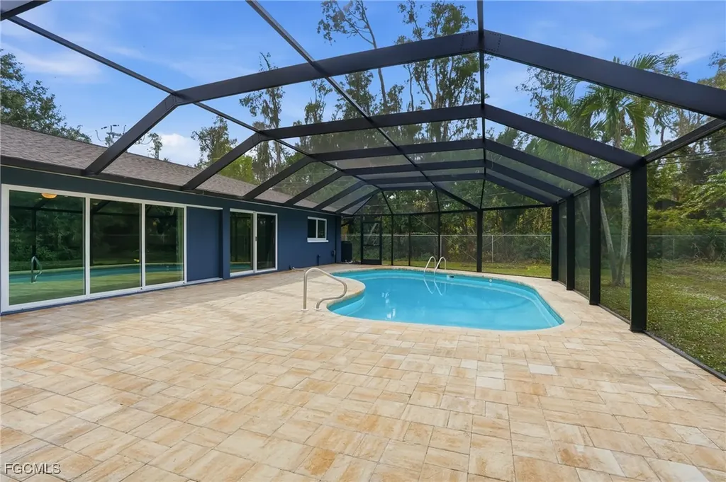 8967 Ellington Street Fort Myers FL 33907