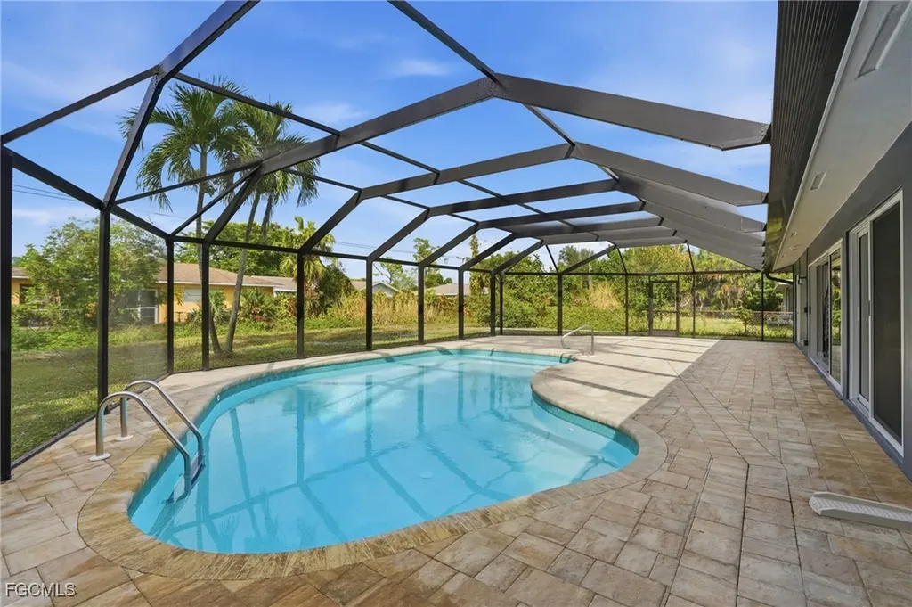 8967 Ellington Street Fort Myers FL 33907