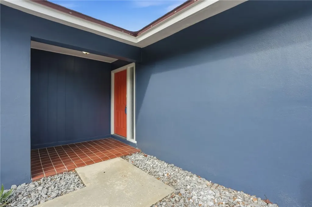 8967 Ellington Street Fort Myers FL 33907