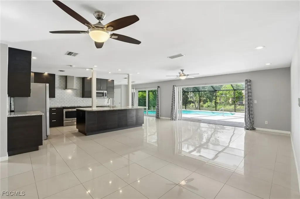8967 Ellington Street Fort Myers FL 33907
