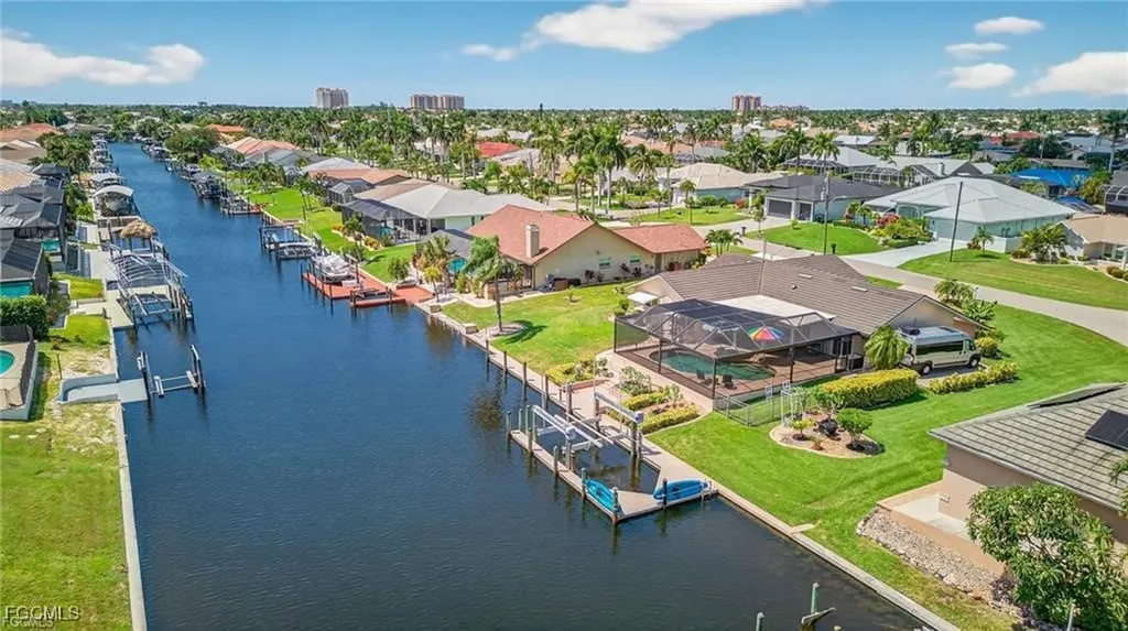 4909 SW 8th Court Cape Coral FL 33914