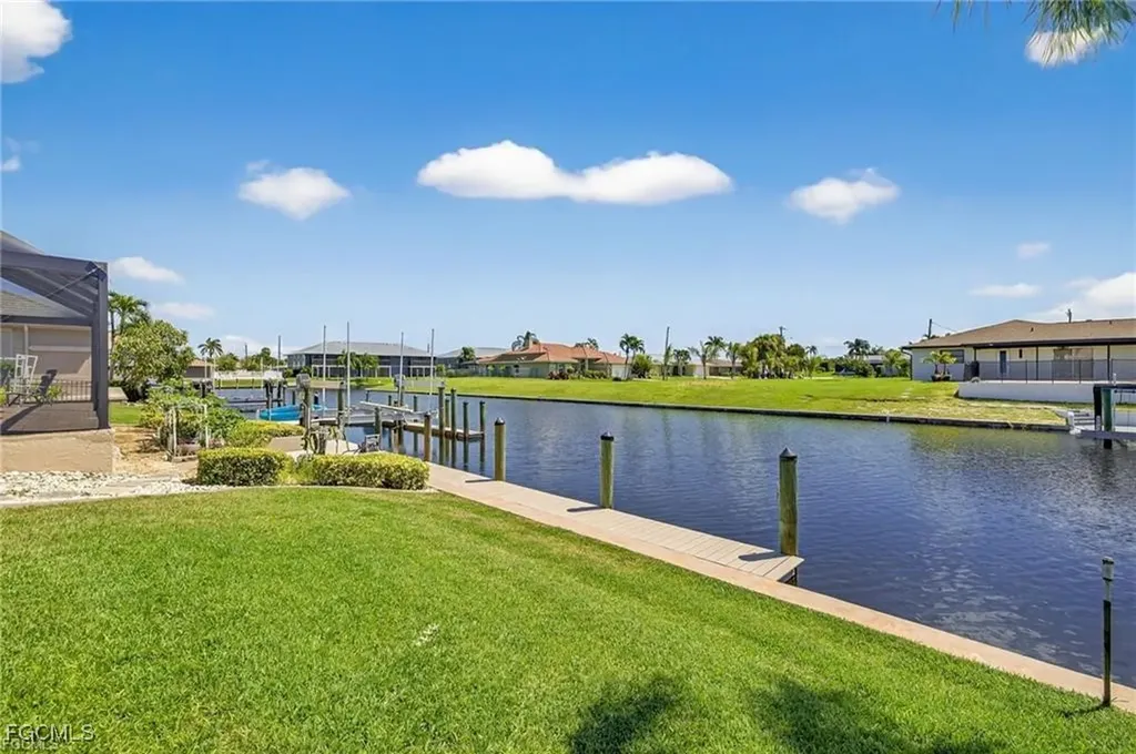 4909 SW 8th Court Cape Coral FL 33914
